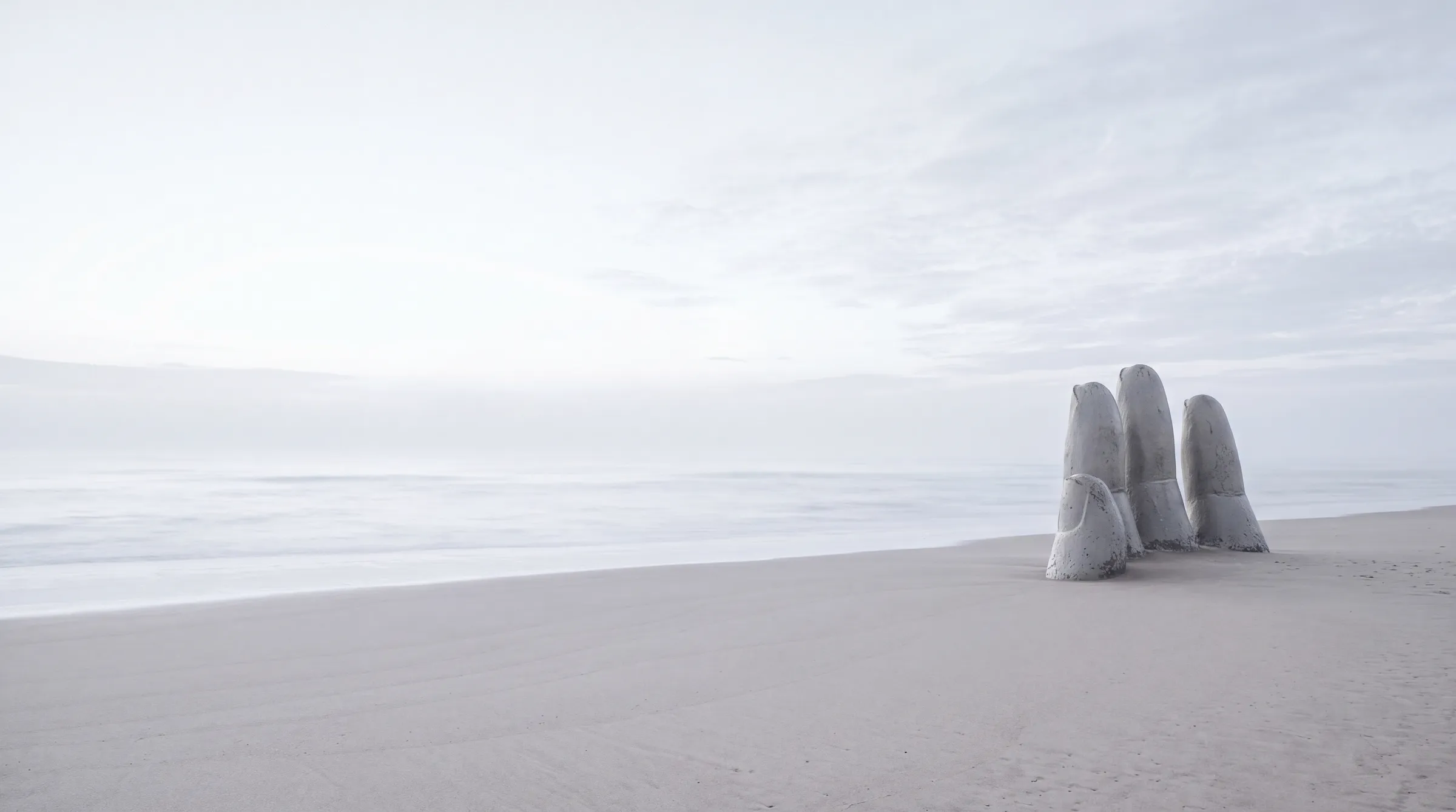 Playa Brava, em Punta del Este, ao amanhecer